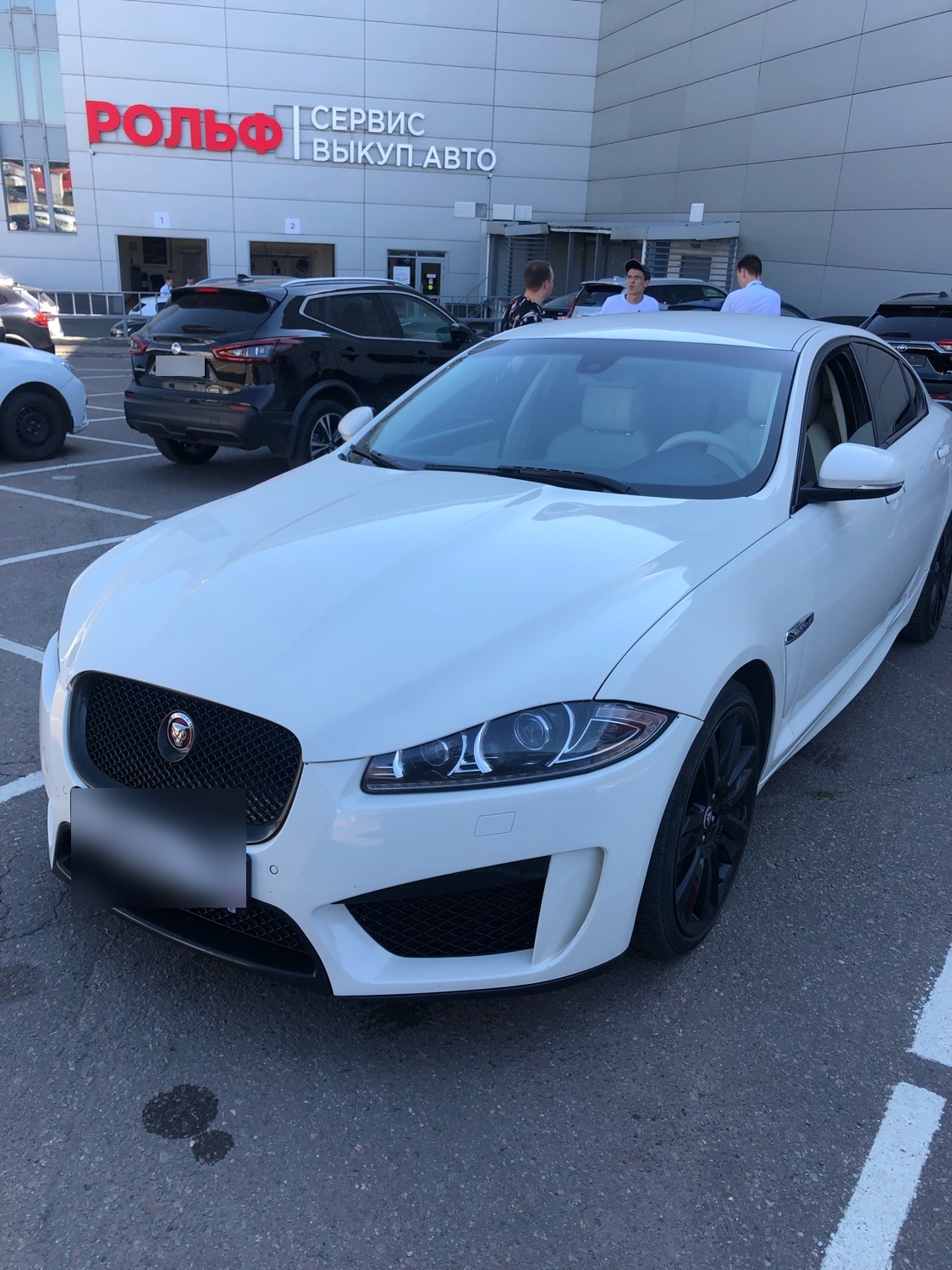 Лот № 204365 Jaguar XF