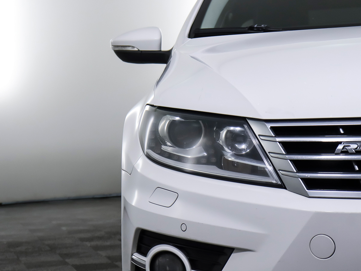 Лот № 225672 Volkswagen Passat CC